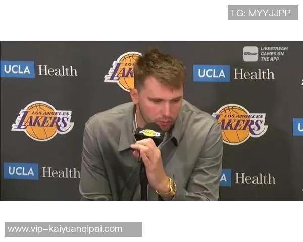 东契奇三分球表现不佳翻白眼回应记者感谢引发热议